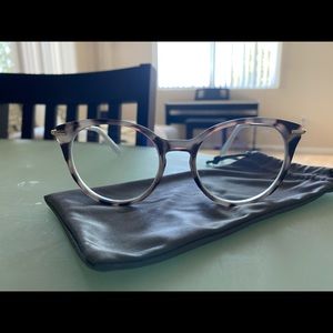 Black and grey tortoise shell glasses. Blue light blocking, One Size